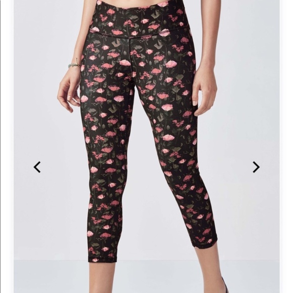 Fablectics Capri rose romance small. Size Large